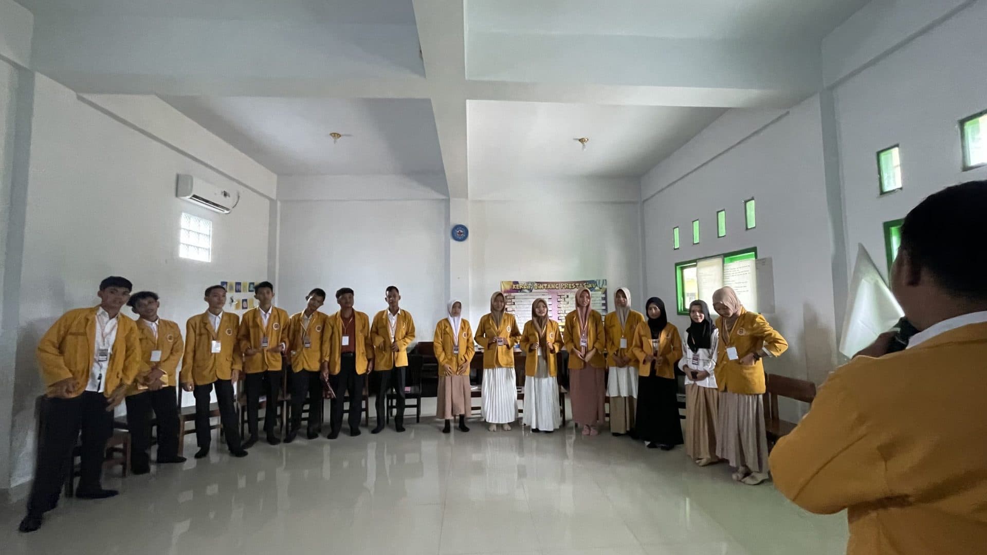 Antara Akademik dan Organisasi: Mengapa Pelajar Harus Aktif di IPM?